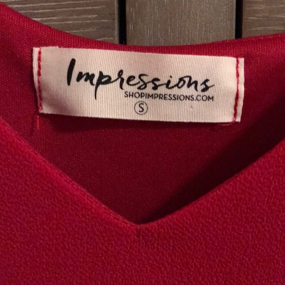 Red dress - Picture 3 of 3